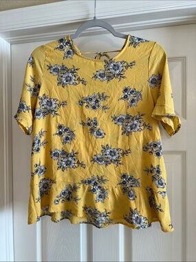 The Outfit Yellow Floral Short-Sleeve Peplum Tunic Top Medium
